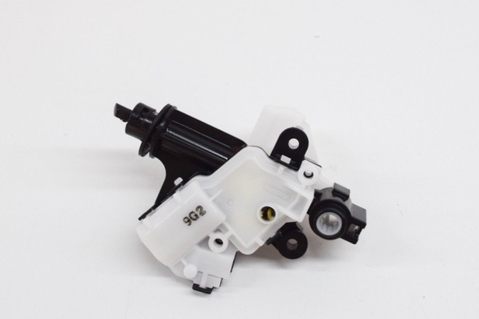 &Icirc;ncuietoare capac rezervor TOYOTA PRIUS _W5_ 2019 15233081