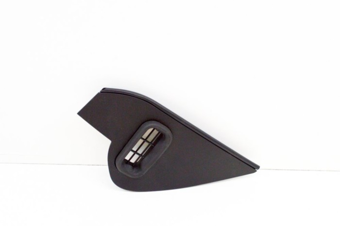 Ornament lateral planșa de bord MASERATI QUATTROPORTE VI 2014 OEM: 670010229 13695768