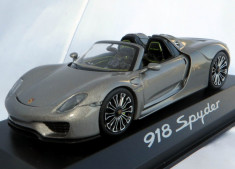 Minichamps Porsche 918 Spyder 2014 1:43 foto