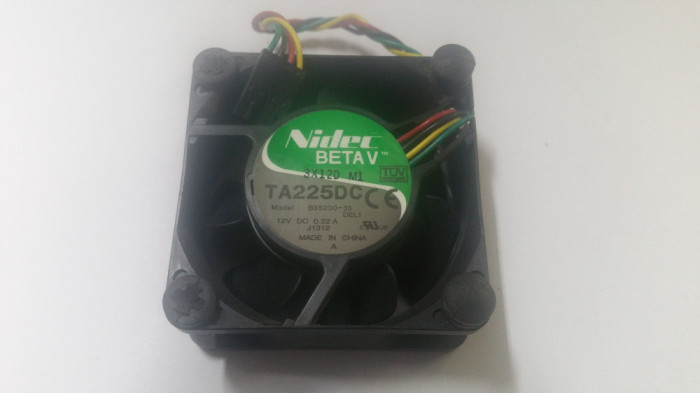 Ventilator NIDEC TA225DC M34605-55 12V 0.58A 60*60*25