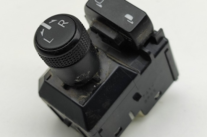 Comutator de reglare oglinda TOYOTA HILUX VIII Pick-up _N1_ 2023 OEM: 84872-0K030,848720K030 31241578