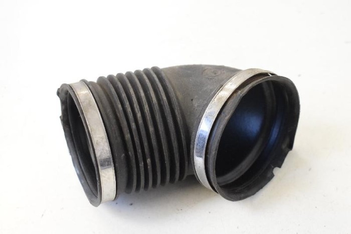 Furtun de admisie aer BMW 3 E90 2007 OEM: 7532755 10615189