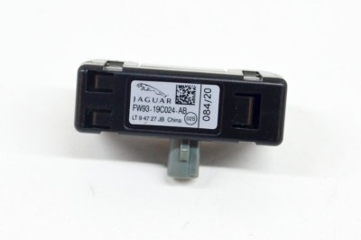 Amplificator de antena JAGUAR F-PACE X761 2020 OEM: FW93-19C024-AB 14038632 foto