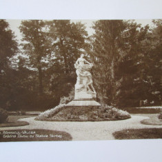 Carte poștală foto Râmnicu Vâlcea:Parcul Zăvoi cu statuia domnitorului D.Știrbey