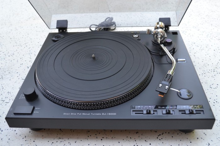 Pick up DJ-I 600D