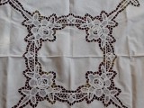 Fata de masa vintage ,broderie sparta , panglici ,lucru manual, Mare