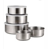SET 5 CASEROLE DIN TABLĂ INOXIDABILĂ , CU CAPACE DIN PLASTIC!