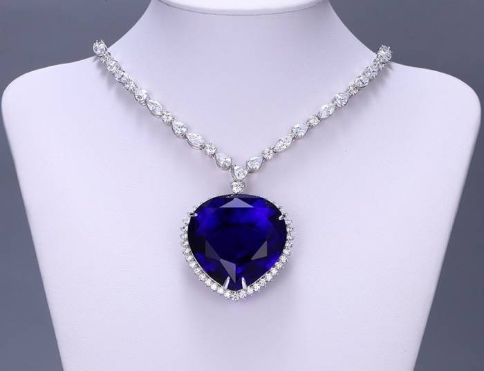 Colier Heart of the Ocean 