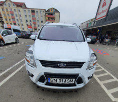 Ford Kuga foto