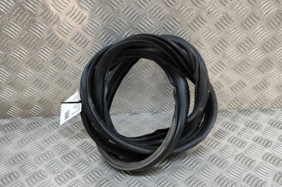 Garnitura ușă st&amp;acirc;nga spate MAZDA CX-5 KF 2021 OEM: KB7W-68-913C | 29972902 foto