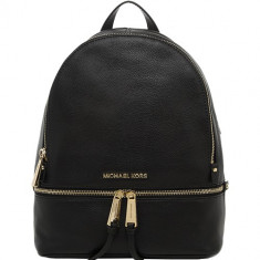 Rhea Medium Leather Backpack foto