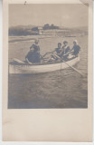 M5 E22 - FOTO - Fotografie foarte veche - cu barca pe lac - anii 1930