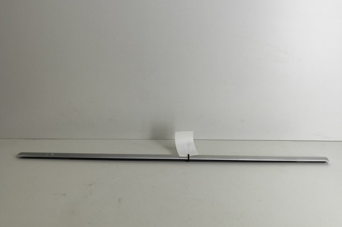 Chedar geam ușă dreapta spate VOLVO XC60 2017 OEM: 31371113 | 23305049
