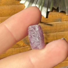 Rubin cristal natural unicat b2