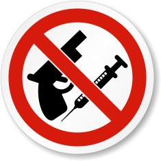 Eticheta fără arme și droguri foto