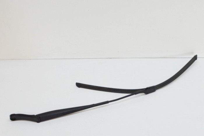 Braț ștergător față AUDI Q4 Sportback F4N 2022 OEM: 11B955409 | 20229258