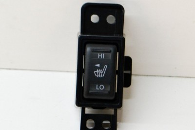 Comutator &amp;icirc;ncălzire scaun NISSAN LEAF ZE0 2011 OEM: 689TC-3NA0A 13630437 foto