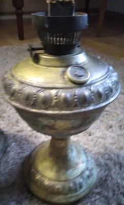 Lampa pe gas din tablă cu strat de alama abutisata interbelic foto
