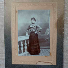 FOTOGRAFIE VECHE PE CARTON, PORTRET DE TANARA. L. MARCOVIC, IASI, CCA 1900