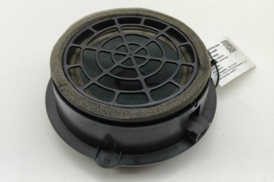 Difuzor ușă dreapta spate AUDI Q3 8U 2014 OEM: 8U0035411A | 31715832 foto