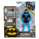 Set figurina cu 2 accesorii surpriza, Nightwing, 20143789, Batman