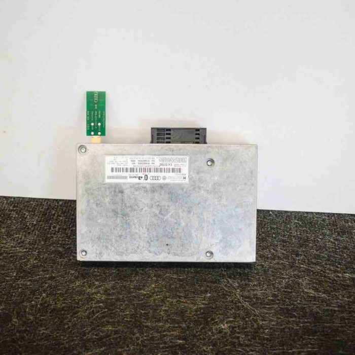 Modul de control Bluetooth AUDI A4 8K2, B8 2010 OEM: 8T0862335D 3046273