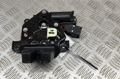 &amp;Icirc;ncuietoare haion TESLA MODEL Y 2023 OEM: 1500604-CN-B | 23414911 foto