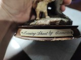 Statueta vintage cu vanator si caine