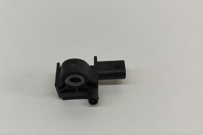 Senzor de impact st&amp;acirc;nga față VW GOLF VII 5G1, BQ1, BE1, BE2 2015 OEM: 5Q0959651 28827858 foto