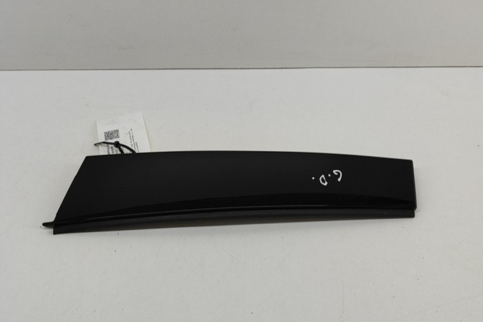 Ornament vertical ușă dreapta spate AUDI A3 Limousine 8YS 2022 OEM: 8Y0839902 | 24600528
