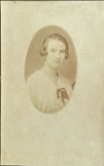 Foto veche interbelica de colectie tip CP atelier V Mysz / Sibiu, Hermannstadt istorie moda doamna eleganta ardeal transilvania