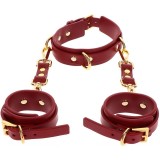 Taboom Bondage in Luxury D-Ring Collar and Wrist Cuffs zgardă și cătușe de maini red 42.5 cm