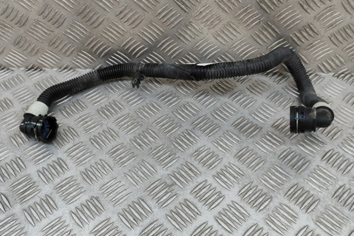 Furtun de lichid de răcire TESLA MODEL 3 2021 OEM: 1631596-00-A 28214796