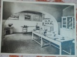 Carte postala, Scoala Centrala de Fete din Bucuresti. Sala de gospodarie, perioada interbelica