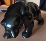 Figurină din porțelan &icirc;n formă de urs (bibelou)