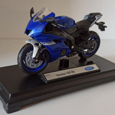 Macheta motocicleta Yamaha YZF-R6 albastru - Welly 1/18