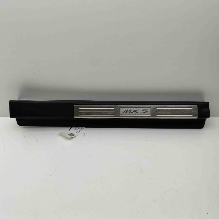 Ornament prag interior dreapta față MAZDA MX-5 III NC 2005 OEM: NE5168710,NE8568710