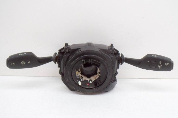 Maneta semnalizare ștergătoare BMW 4 Coupe F32, F82 2014 OEM: 9351140 12142384