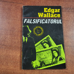 Falsificatorul de Edgar Wallace