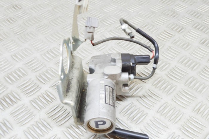Cilindru de fr&acirc;nă LEXUS RX _L2_ 2019 OEM: 138110-10610 20484369