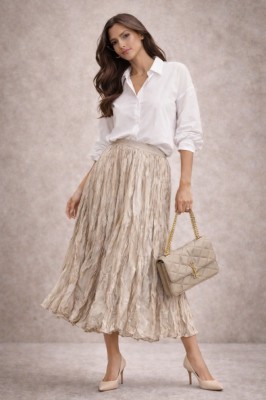 Fusta midi bej creponata foto