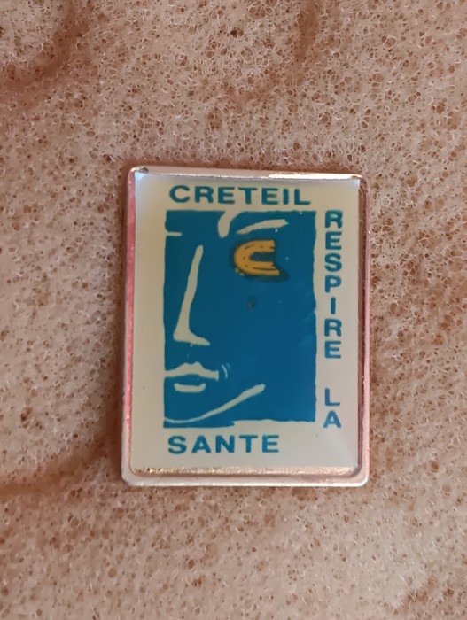 QW9 N5 56 - insigna - tematica reclama - Creteil