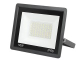 Cumpara ieftin Proiector LED, 50 W, lumina rece 6000K, protectie IP66, rezistent la apa, 64 LED-uri, iluminare exterior, 4300 lm, 19.5 x 15 x 2.5 cm