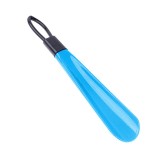 Cumpara ieftin Incaltator din plastic cu agatatoare, albastru deschis, 20 cm