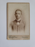 Cumpara ieftin FOTOGRAFIE CDV PORTRET TANAR, FOTOGRAF BERKY DEZSO SZATMAR, SATU MARE, 1880