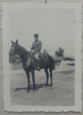 Soldat roman calare, perioada interbelica// fotografie foto