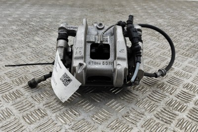 Etrier de fr&amp;acirc;nă dreapta față AUDI Q4 SUV F4B 2023 OEM: Off-road | 28398641 foto