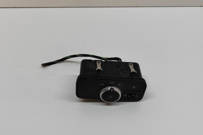 Modul de control comutator faruri MERCEDES-BENZ SPRINTER 3,5-t Platform / Chassis 907 2021 OEM: A9079053302 31024008