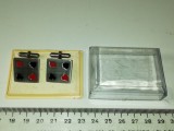 Cumpara ieftin BUTONI VINTAGE PENTRU CAMASA - CARTI JOC / IN CUTIE