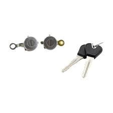 Set yale inchidere Mazda 323 (Bh), 1994-1997, cu chei, cu 2 butuci blocare usa, stanga/dreapta, fata, BC5A-76-210A/220A,